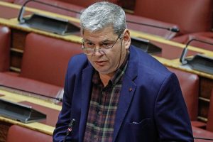Χουσεΐν-Ζεϊμπέκ:-«Μαύρο-μέλλον-περιμένει-τους-αγρότες-όσο-η-ΝΔ-παραμένει-κυβέρνηση»