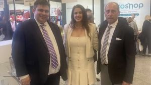 to-Εμπορικό-και-Βιομηχανικό-Επιμελητήριο-Ροδόπης-στα-εγκαίνια-της-Έκθεσης-Αγροδιατροφικών-Προϊόντων-ΑΜΘ-στο-Σύνταγμα