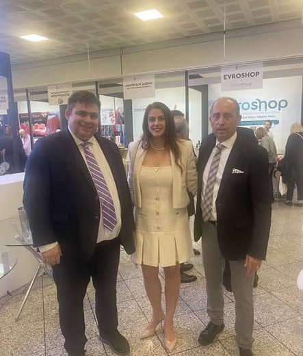to-Εμπορικό-και-Βιομηχανικό-Επιμελητήριο-Ροδόπης-στα-εγκαίνια-της-Έκθεσης-Αγροδιατροφικών-Προϊόντων-ΑΜΘ-στο-Σύνταγμα