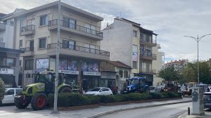 Πανθρακικό-Συλλαλητήριο-στην-Κομοτηνή-με-συμμετοχή-αγροτών-από-Αλεξανδρούπολη,-Ορεστιάδα,-Ξάνθη-και-Κομοτηνή-Πορεία-και-διαμαρτυρία-στα-γραφεία-του-ΟΠΕΚΕΠΕ