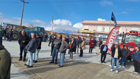 Στους-δρόμους-και-τα-τρακτέρ-της-Ροδόπης