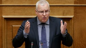 Ιλχάν-Αχμέτ-από-το-βήμα-της-Βουλής-για-τους-αγώνες-των-αγροτών