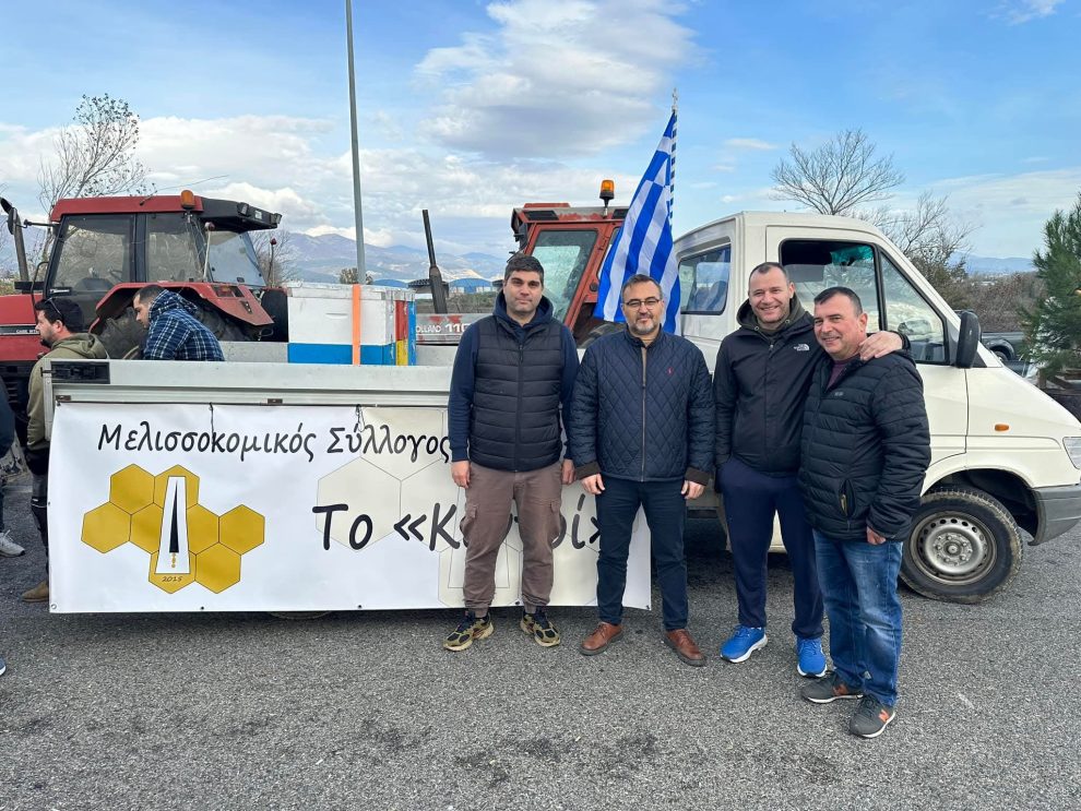 Ο-Δήμαρχος-Ιάσμου-στην-Εγνατία-κοντά-στους-Αγρότες-…