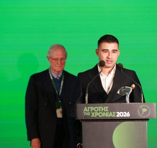 “Αγρότης-της-Χρονιάς-2026”-αναδείχθηκε-ο-Κ.-Κωστούλης-από-τη-Λάρισα-(video)