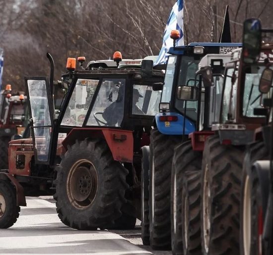 Έβρος-Μπλόκο-τελωνείου-Κήπων:-Εντάσεις-μεταξύ-αγροτών-και-Τούρκων-φορτηγατζήδων-(video)