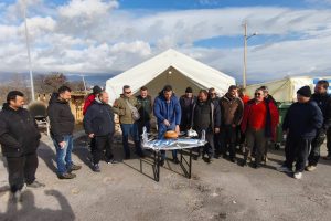 Αγρότες-–-Μπλόκο-Κομοτηνής-:-«Το-μπλόκο-της-Κομοτηνής-ανήκει-μόνο-στους-ανθρώπους-της-υπαίθρου»