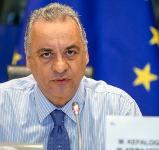 Μανώλης-Κεφαλογιάννης-:-«Στήριξη-του-αμπελοοινικού-τομέα»