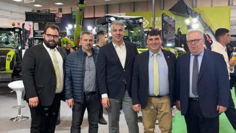 Επίσκεψη-του-περιφερειάρχη-ΑΜΘ,-Χριστόδουλου-Τοψίδη,-στην-Διεθνή-Έκθεση-agrotika-στη-Θεσσαλονίκη