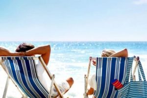 Πακέτα-για-διακοπές-και-vouchers-από-τον-ΟΠΕΚΑ–-Ποιοι-μπαίνουν-στη-λίστα