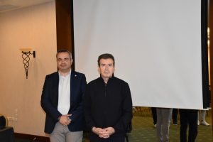 Συνάντηση-αντιπροσωπείας-της-Ένωσης-Αξιωματικών-ΕΛΑΣ.-ΑΜΘ-με-τον-Υπουργό-Προστασίας-του-Πολίτη-Μιχάλη-Χρυσοχοΐδη