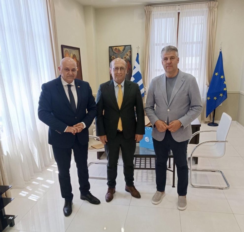 Τον-πρέσβη-της-Αρμενίας-στην-Ελλάδα-και-την-Αλβανία-υποδέχθηκε-ο-περιφερειάρχης-ΑΜΘ,-Χριστόδουλος-Τοψίδης