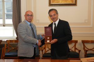 ΕΣΕΕ-και-ΟΠΑ-ενώνουν-δυνάμεις-για-τη-σύνδεση-της-ακαδημαϊκής-κοινότητας-με-την-πραγματική-οικονομία