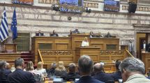 ΣΤΟ-ΕΛΛΗΝΙΚΟ-ΚΟΙΝΟΒΟΥΛΙΟ-Η-ΠΡΟΕΔΡΟΣ-ΤΗΣ-ΒΟΥΛΗΣ-ΤΗΣ-ΚΥΠΡΟΥ-ΑΝΝΙΤΑ-ΔΗΜΗΤΡΙΟΥ:-«ΕΛΛΑΔΑ-ΚΑΙ-ΚΥΠΡΟΣ-ΠΡΟΧΩΡΟΥΜΕ-ΜΑΖΙ-ΣΤΟ-ΜΕΛΛΟΝ»