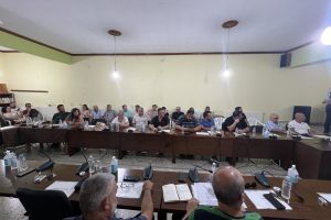 Τοποθέτηση-του-Επικεφαλή-της-Παράταξης-«Επανεκκίνηση»-Ντίνου-Χαριτόπουλου-στην-Ειδική-Συνεδρίαση-Λογοδοσίας-και-Απολογισμού-Πεπραγμένων-της-Δημοτικής-Αρχής-Μαρωνείας-–-Σαπών,-έτους-2025