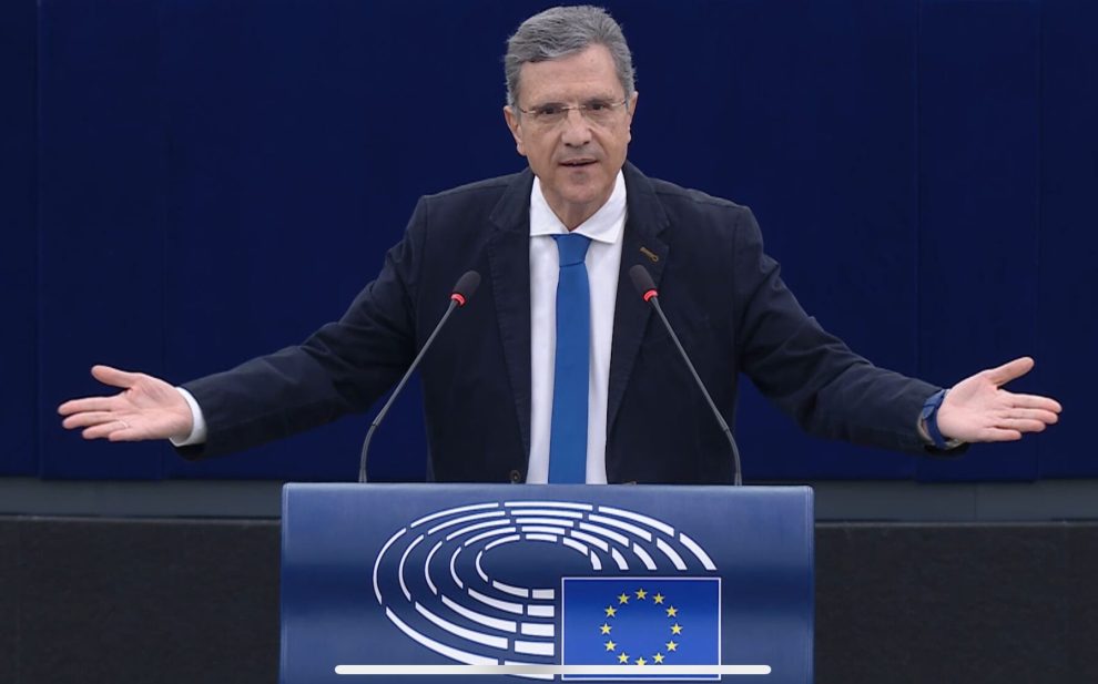 Γ.-ΑΥΤΙΑΣ-:-ΕΠΕΙΓΟΥΣΑ-ΧΡΗΜΑΤΟΔΟΤΗΣΗ-ΣΕ-ΜΙΚΡΟΜΕΣΑΙΟΥΣ-ΚΑΙ-ΠΕΡΙΦΕΡΕΙΕΣ