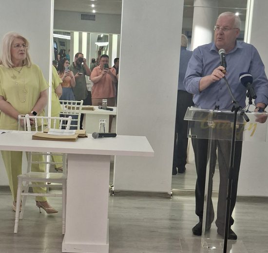 Ιλχάν-Αχμέτ-:-«Να-δώσουμε-έμφαση-σε-κάθε-εκπαιδευτική-δομή-της-Περιφέρειας-που-ενδυναμώνει-τις-τοπικές-μας-κοινωνίες»