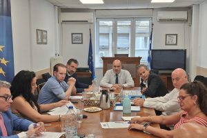 Συνάντηση-Αντιπροσωπείας-της-ΕΣΕΕ-με-επικεφαλής-τον-Πρόεδρο-Σταύρο-Καφούνη,-με-τον-Υφυπουργό-Εθνικής-Οικονομίας-και-Οικονομικών-Δημήτρη-Μαρκόπουλο