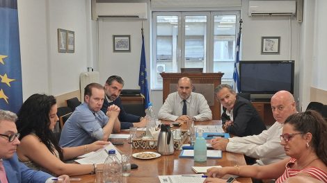 Συνάντηση-Αντιπροσωπείας-της-ΕΣΕΕ-με-επικεφαλής-τον-Πρόεδρο-Σταύρο-Καφούνη,-με-τον-Υφυπουργό-Εθνικής-Οικονομίας-και-Οικονομικών-Δημήτρη-Μαρκόπουλο
