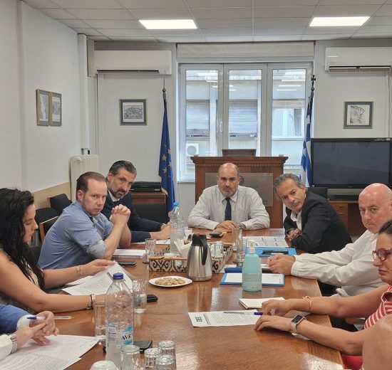 Συνάντηση-Αντιπροσωπείας-της-ΕΣΕΕ-με-επικεφαλής-τον-Πρόεδρο-Σταύρο-Καφούνη,-με-τον-Υφυπουργό-Εθνικής-Οικονομίας-και-Οικονομικών-Δημήτρη-Μαρκόπουλο