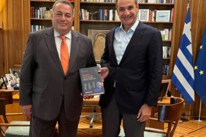 Συγχαρητήρια-του-Κυριάκου-Μητσοτάκη-στον-Ευριπίδη-Στυλιανίδη-για-την-άψογη-υποστήριξη-της-Κεντρικής-εισήγησης-για-την-Αναθεώρηση-του-Συντάγματος