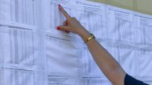 Ανακοινώθηκαν-οι-βάσεις-2026:-Εντυπωσιακές-μεταβολές-Ποιο-τμήμα-έπεσε-και-ποιο-ανέβηκε-σε-μόρια