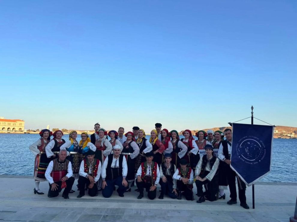 Δυναμική-η-παρουσία-του-Πολιτιστικού-Χορευτικού-Συλλόγου-Θρακών-Κομοτηνής-στο-φεστιβάλ-παραδοσιακών-χορών-«Η-Φλόγα-της-Παράδοσης»-στη-Σύρο