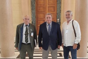 ΜΕ-ΤΟΥΣ-ΕΚΠΡΟΣΩΠΟΥΣ-ΤΩΝ-ΚΥΝΗΓΩΝ-ΤΗΣ-ΕΛΛΑΔΑΣ-ΣΥΝΑΝΤΗΘΗΚΕ-Ο-ΒΟΥΛΕΥΤΗΣ-ΡΟΔΟΠΗΣ-ΕΥΡΙΠΙΔΗΣ-ΣΤΥΛΙΑΝΙΔΗΣ