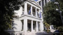 Ανακοίνωση-του-ΥΠΕΞ-προς-Τουρκία:-“Απολύτως-ξεκάθαρο-το-καθεστώς-κυριαρχίας-στο-Αιγαίο-–-Ανυπόστατοι-ισχυρισμοί”