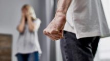 Γυναικοκτονία-44χρονης-με-ιστορικό-ενδοοικογενειακής-βίας