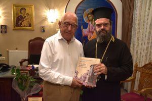 Επίσκεψη-του-προέδρου-της-Βουλής-των-ΕΛλήνων,-Νικήτα-Κακλαμάνη-στον-Μητροπολίτη-Μαρωνείας-&-Κομοτηνής-κκ.-Παντελεήμονα
