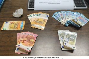 Από-αστυνομικούς-της-Υποδιεύθυνσης-Δίωξης-και-Εξιχνίασης-Εγκλημάτων-Αλεξανδρούπολης-συνελήφθησαν-3-άτομα-στην-Αλεξανδρούπολη-για-κυκλοφορία-πλαστών-νομισμάτων