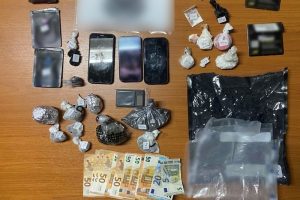 Από-αστυνομικούς-του-Τμήματος-Δίωξης-και-Εξιχνίασης-Εγκλημάτων-Ξάνθης-συνελήφθησαν-2-ημεδαποί-για-διακίνηση-ναρκωτικών