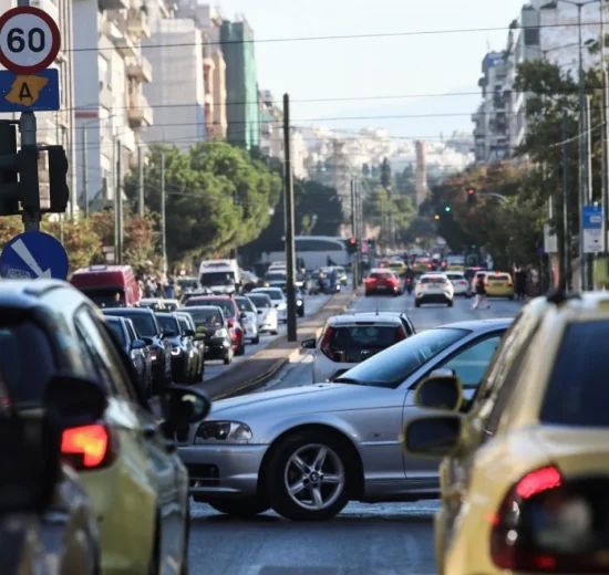 Έρχεται-υποχρεωτική-απόσυρση-για-2,5-εκατομμύρια-αυτοκίνητα-στην-Ελλάδα-–-tι-πρέπει-να-κάνουν-άμεσα-οι-ιδιοκτήτες-τους