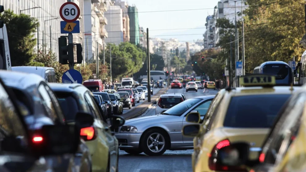 Έρχεται-υποχρεωτική-απόσυρση-για-2,5-εκατομμύρια-αυτοκίνητα-στην-Ελλάδα-–-tι-πρέπει-να-κάνουν-άμεσα-οι-ιδιοκτήτες-τους