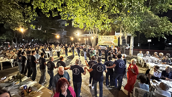 Με-μεγάλη-επιτυχία-πραγματοποιήθηκε-η-«Γιορτή-Φλαμουριού»-στον-Συνοικισμό-Σταθμού-Κομοτηνής