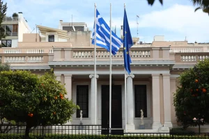 «Να-χαμηλώσει-η-ένταση-που-δεν-την-έχουμε-ανεβάσει-εμείς»,-κυβερνητικές-πηγές-για-Ερντογάν