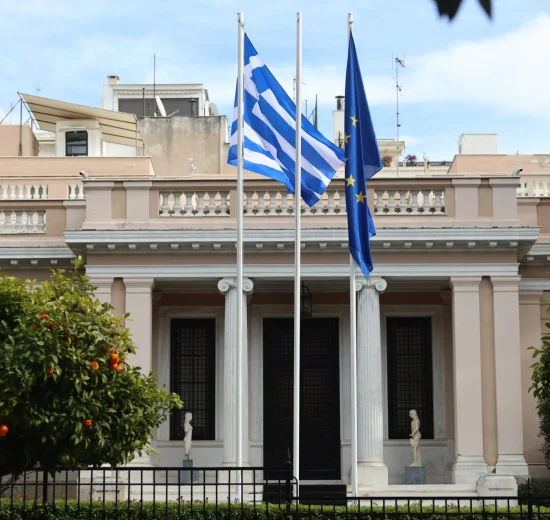 «Να-χαμηλώσει-η-ένταση-που-δεν-την-έχουμε-ανεβάσει-εμείς»,-κυβερνητικές-πηγές-για-Ερντογάν