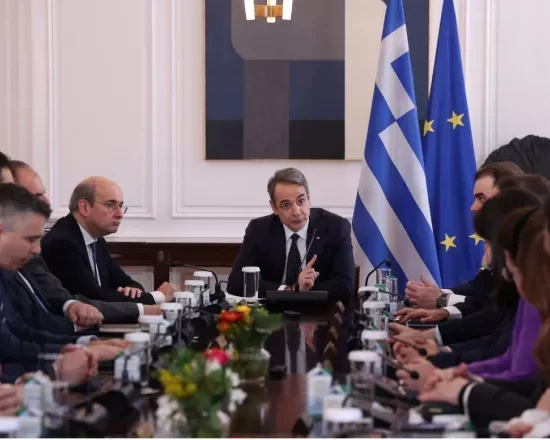 Νέα-μέτρα:-120-δόσεις-για-ληξιπρόθεσμες-οφειλές,-ελάφρυνση-στο-πετρέλαιο-κίνησης,-αυστηρότεροι-όροι-στους-servicers