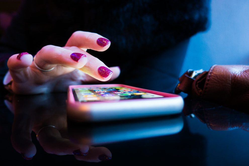 Η-ΕΛΑΣ-συμβουλεύει:-Προσοχή-σε-νέα-sms-απάτη-που-μοιάζει-να-έρχεται-από-το-gov.gr